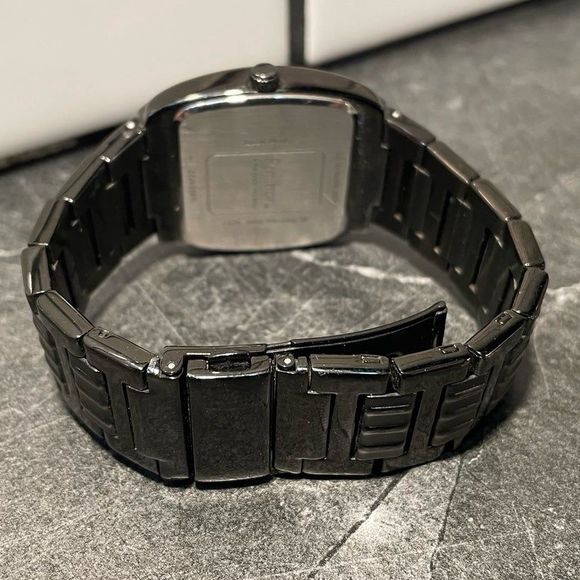 Mens Black Steel Armitron Watch with Original Box - New Battery - Picture 4 of 6